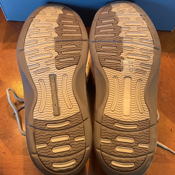 Mountrek Leather boat shoes size 10.5 - Picture 6 of 6